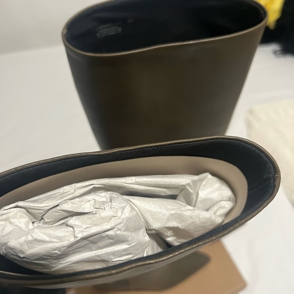 Steve Madden boots - Picture 3 of 7